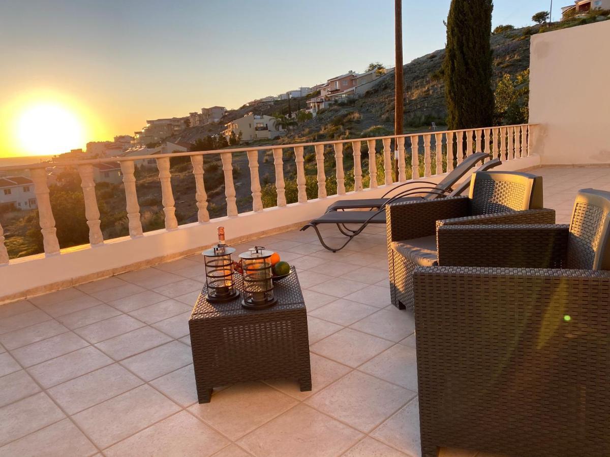 Acropolis Villa 8 Klorakas 외부 사진