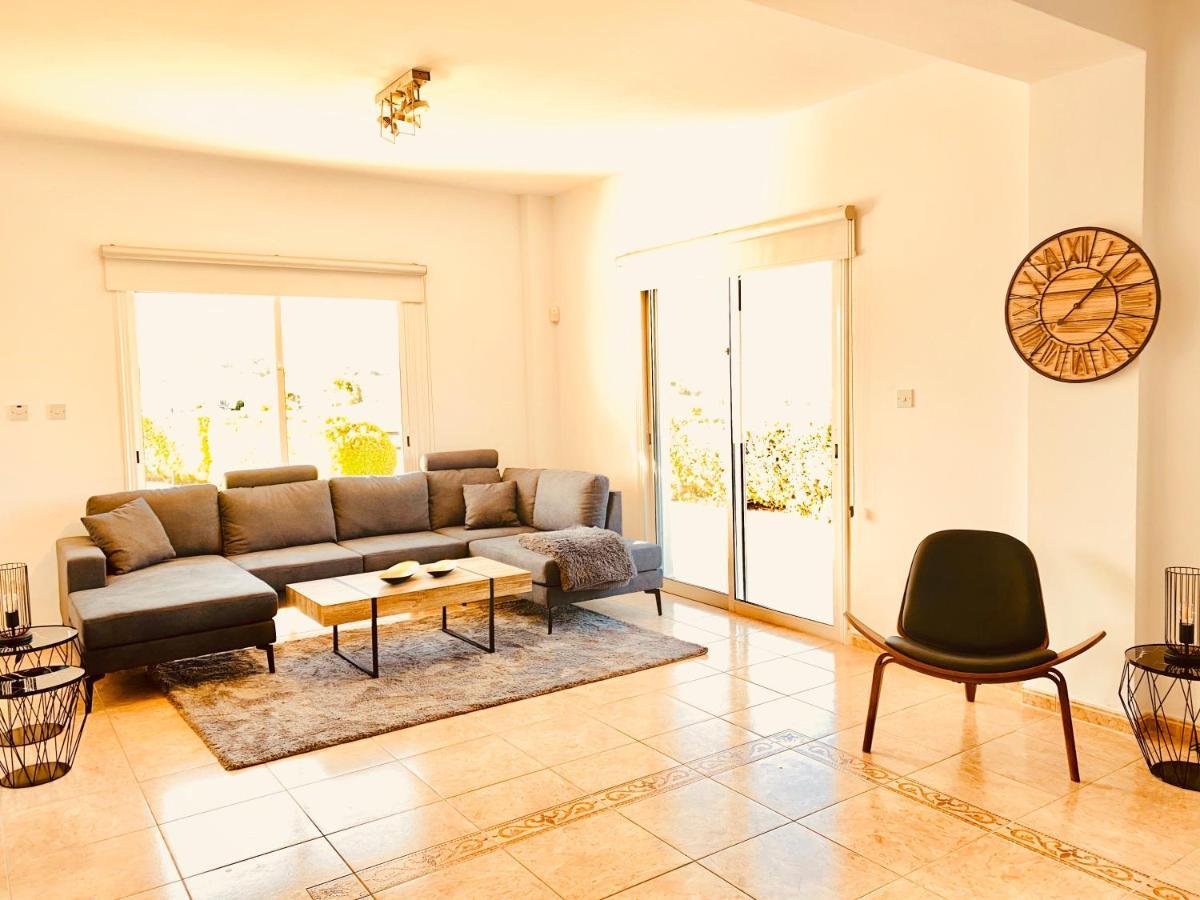 Acropolis Villa 8 Klorakas 외부 사진
